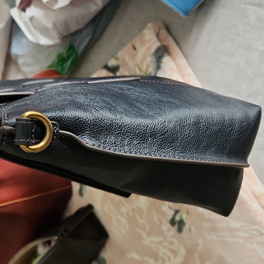 Fossil Black Leather Crossbody - Picture 5 of 9